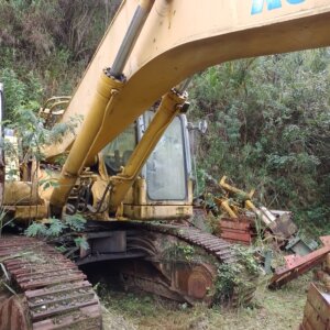 Excavadora Komatsu, PC600-7